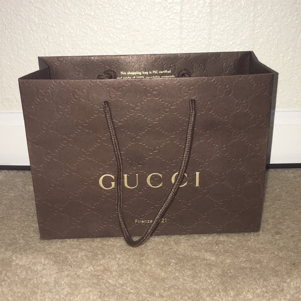 Gucci paper bag